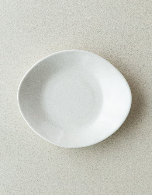 효백자_앞접시 은 (17x14.5x3cm)