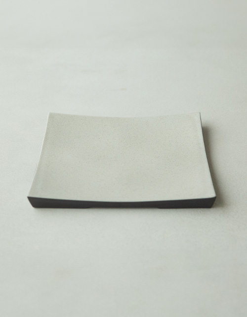 노바(아이보리)_다듬이정사각접시 대 (25x2cm)