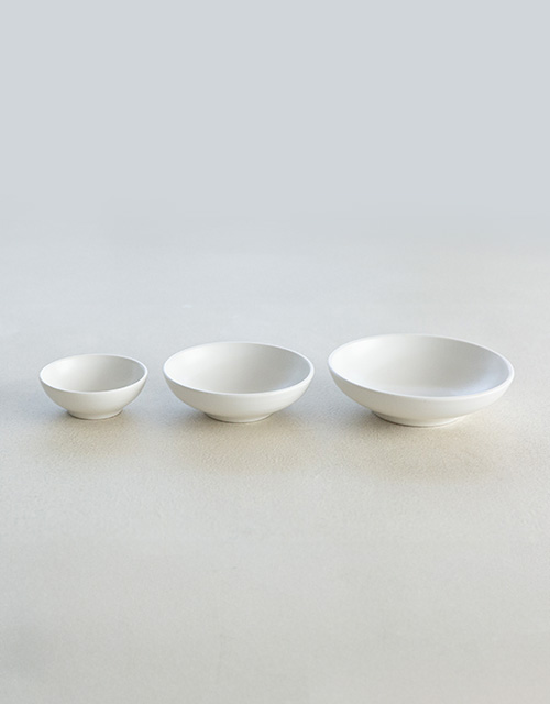 효백자_종지(8.5*3cm), 찬기1호(12*3.5cm), 찬기2호(15x4cm)
