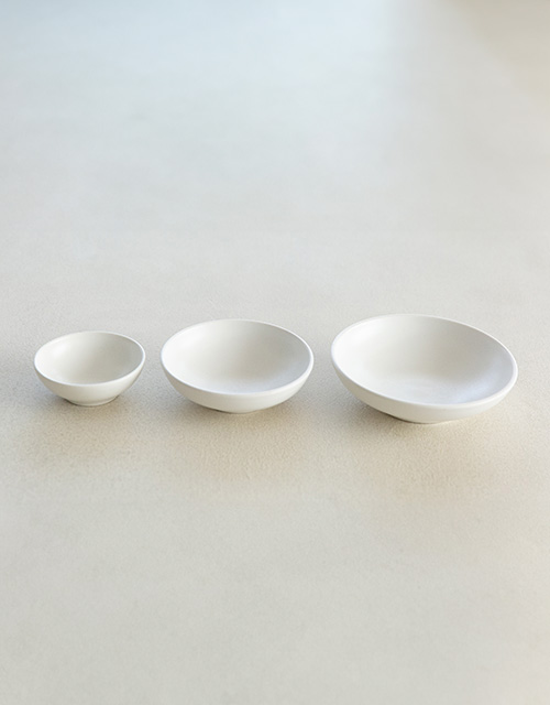 효백자_종지(8.5*3cm), 찬기1호(12*3.5cm), 찬기2호(15x4cm)