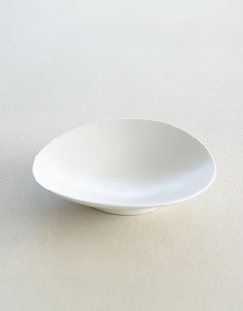 효백자_접이타원 小(18*17*4cm), 中(23*22.5*5cm), 大(26.5*25.5*6cm)