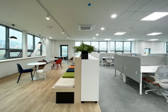 충북 제천시 - JNC Materials 사옥 사무동