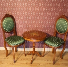 아르티지아날레 Art. 118  꼬마 의자