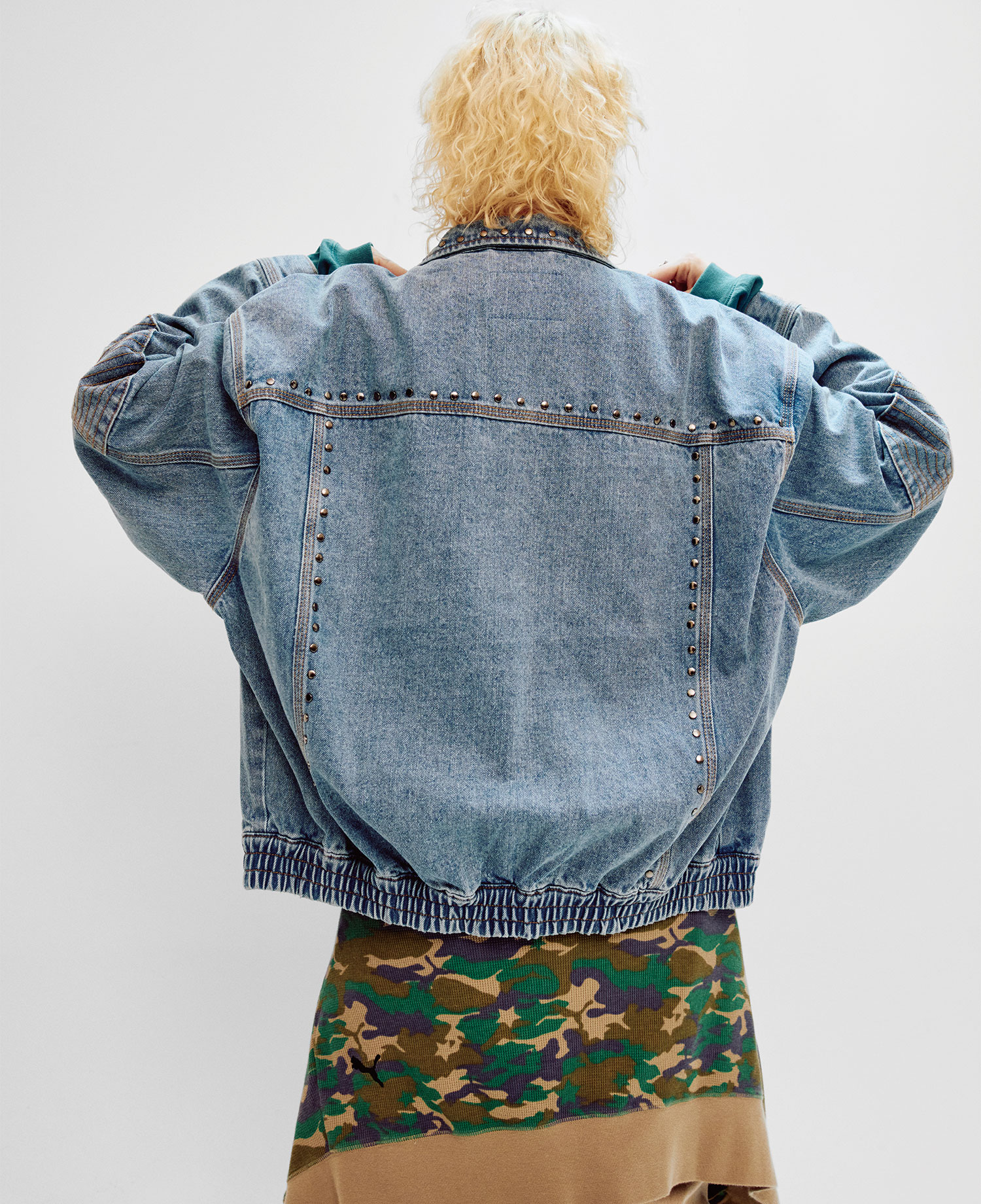 INSANE RIVET WASHED DENIM JACKET_INDIGO