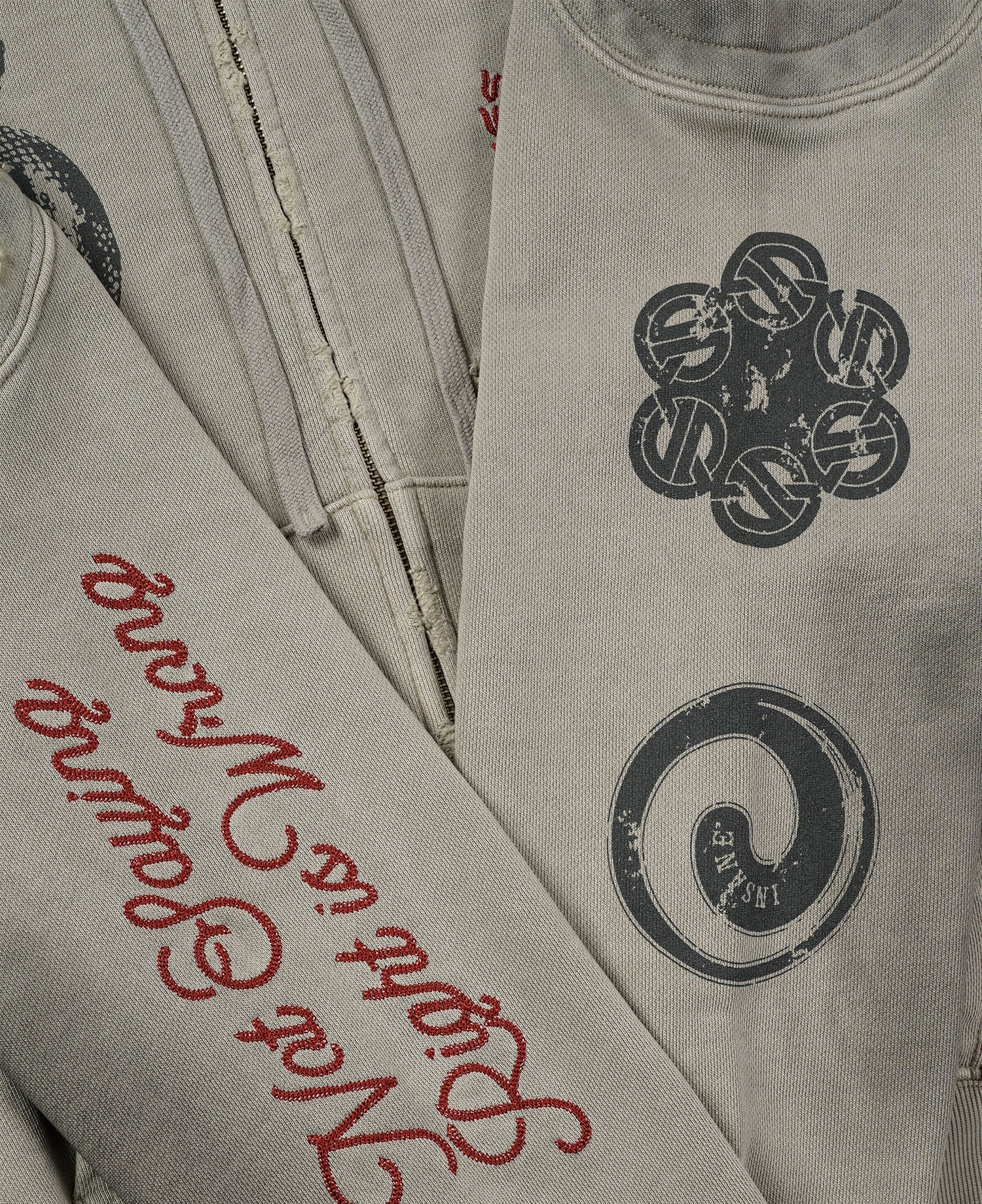 [EMPTY EXCLUSIVE] INSANE SCRATCH WASHED FLAG HOODIE_BEIGE