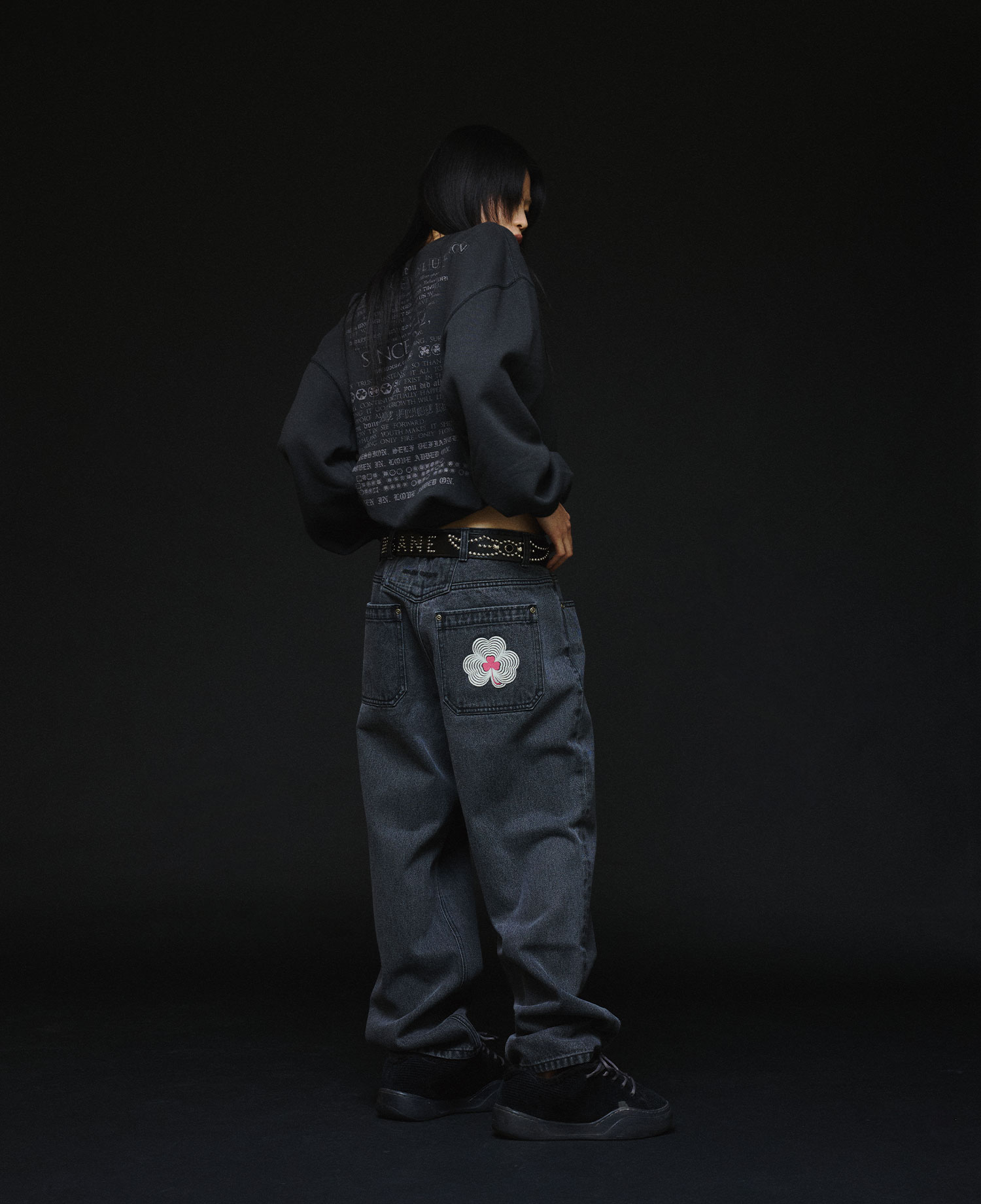 INSANE APPLIQU&Eacute; SWEAT SHIRT_BLACK