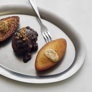 빈티지 스텐 타원접시 카페 디저트 브런치 샐러드 플레이트 캠핑 그릇 무광 오발 트레이