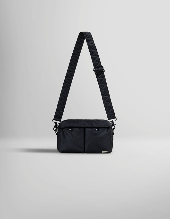 알파인더스트리 NYLON MESSENGER BAG BLACK