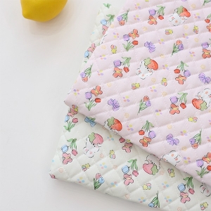 대폭 4온스 마름모 누빔원단 나비와 딸기토끼 2종 Z2074