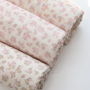 대폭 잔골덴 원단 키티 플라워 3color Z2101