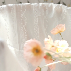 내추럴 플라워 자수 60수 면 원단