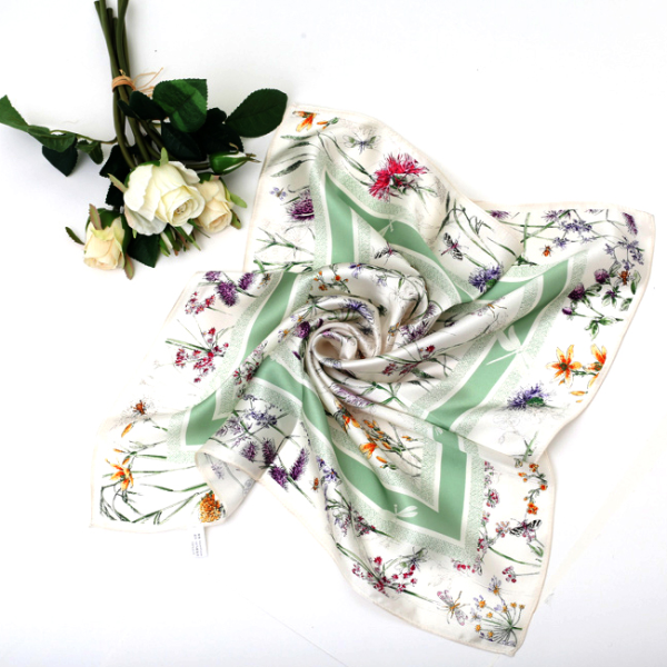 [더로라]54정사각 실크쁘띠스카프-바이올렛들꽃 S25012