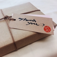 퍼니맨 태그 끈