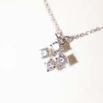 Luminous chandelier necklace