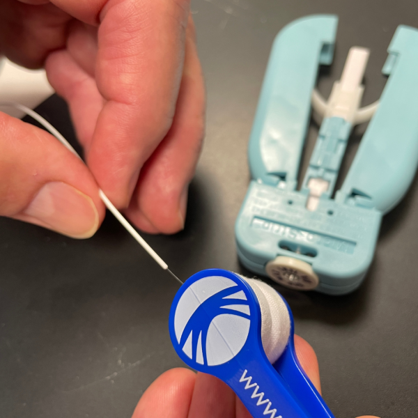 Gator&trade; Photonic Component Cleaner