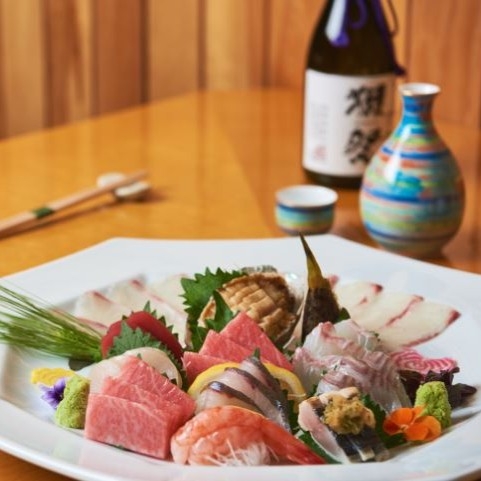 모모야마의 호텔이용권 - 미오 코스 1인 [주말 및 공휴일 점심/저녁]