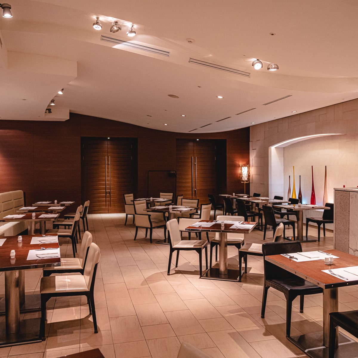 페닌슐라의 호텔이용권 &ndash; 주중 점심 뷔페 성인 1인 [월~금]