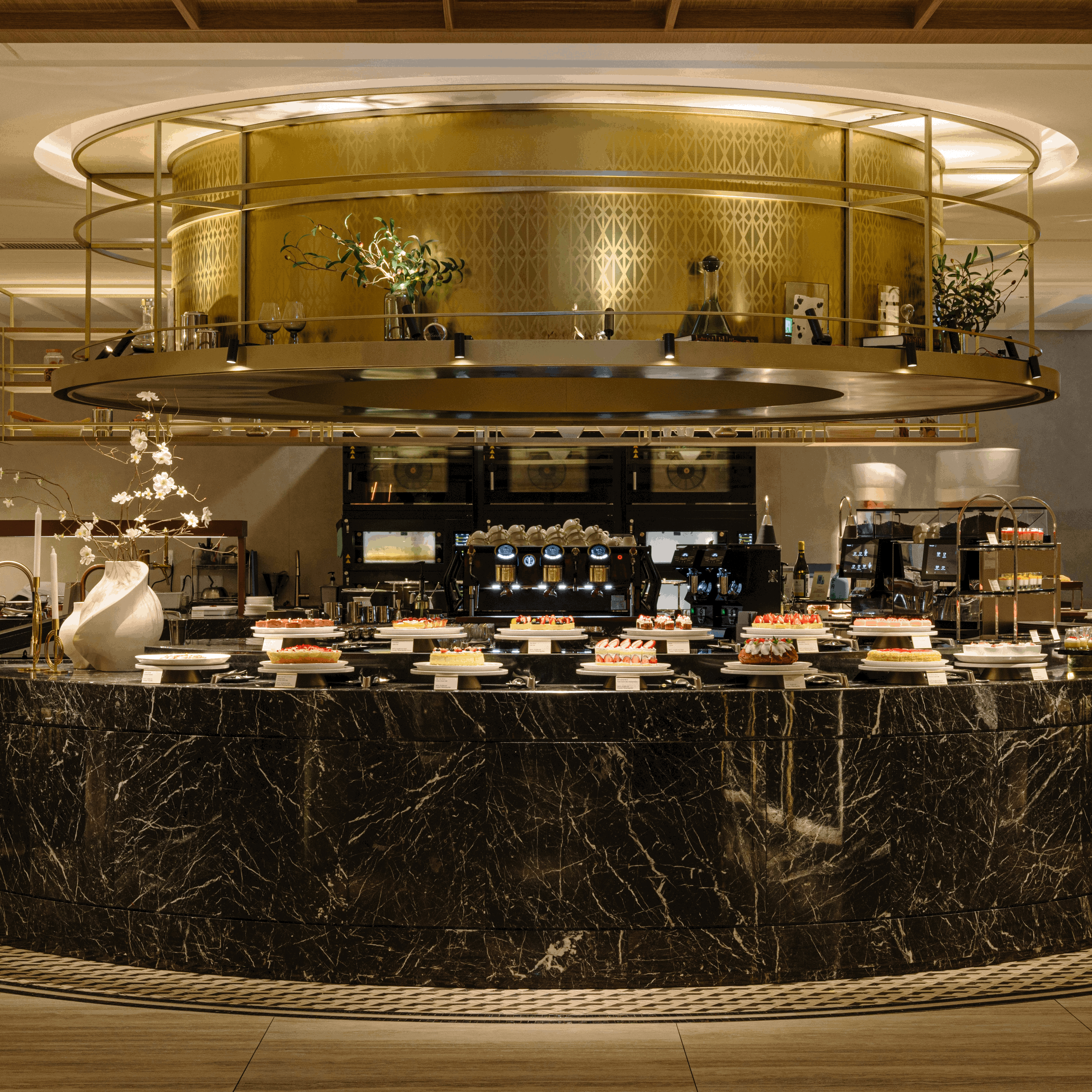 라세느의 호텔이용권 – 주중 점심 뷔페 성인 1인