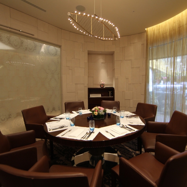 페닌슐라의 롯데호텔 울산 – 주말 점심/저녁 뷔페 성인 1인_4