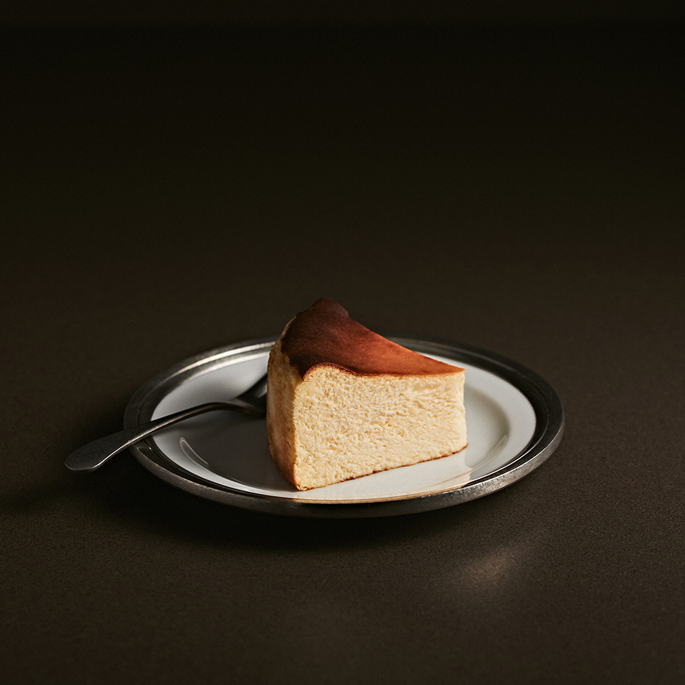 베이커리의 푸드 - 롯데호텔 바스크 치즈케이크