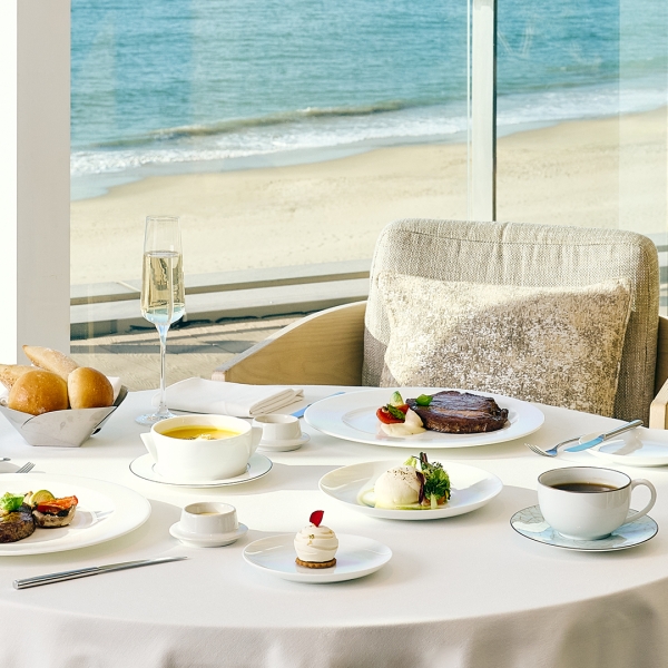 더 라운지의 시그니엘 부산 – 딜라이트 런치 코스 [1인]