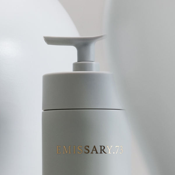 에미서리.73의 리빙 – 인리칭 퍼퓸드 바디워시 355ml_2