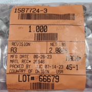1587724-3