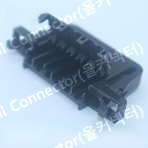 1747251-1