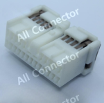 MG651563