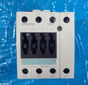 SIEMENS 3RT1336-1AM20 Contactor