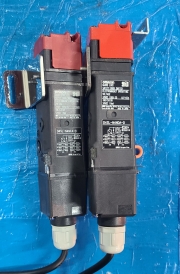 OMRON D4SL-N4NFA-D Switch