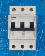 SIEMENS 5SX23 Circuit Breaker