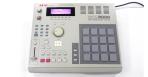 Akiai MPC2000