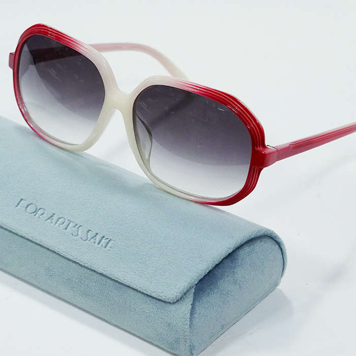 린다패로우 매튜 월리엄슨 선글라스