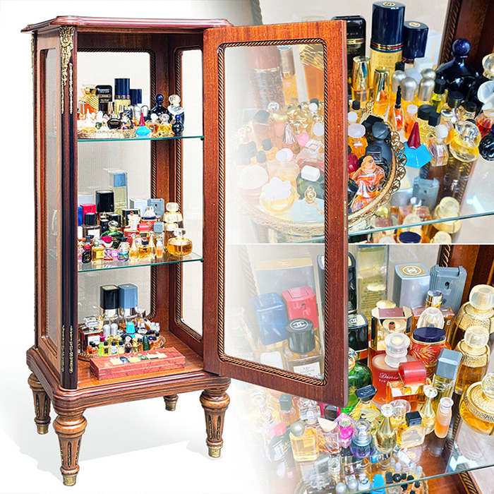 이태리 마르코니아르떼 사면유리장식장,명품향수세트