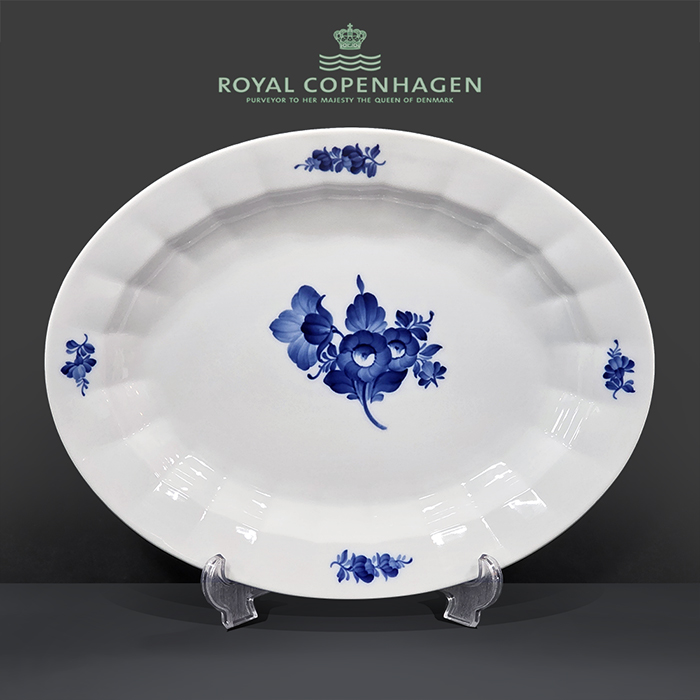 덴마크산 로얄코펜하겐 블루플라워 오발라지#8539