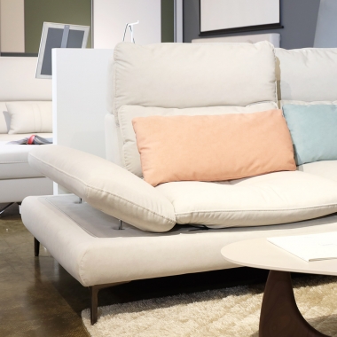 바이덴 스윙 패브릭소파