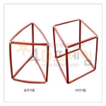 4D프레임 삼각 기둥과 사각 기둥